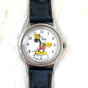 Women’s Vintage Lorus Disney Mickey Mouse with Moving Hands Stainless Watch